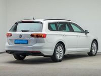 Gebraucht VW Passat Business 150 PS (110 kW) 2021 Pure white Kombi
