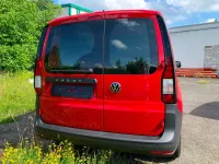 Gebraucht VW Caddy 102 PS (75 kW) 2021 Rot Van / Kleinbus