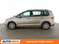 Gebraucht VW Touran Trendline 116 PS (85 kW) 2018 Gelb Van / Kleinbus