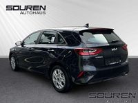 Neu Kia Ceed Comfort 99 PS (72 kW) 2025 (wd) cararraweiss Kleinwagen