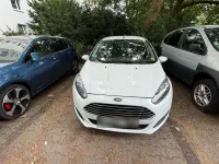 Gebraucht Ford Fiesta 95 PS (69 kW) 2015 Weiß Kleinwagen