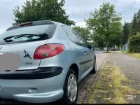 Gebraucht Peugeot 206 75 PS (55 kW) 2003 Silber Kleinwagen