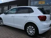 Gebraucht VW Polo Comfortline 80 PS (58 kW) 2019 Weiß Kleinwagen