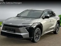 Neu Toyota bZ4X Lounge 252 kW (343 PS) 2026 Precious metal/ attitude black SUV
