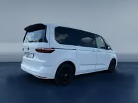Używany VW Multivan Life 150 KM (110 kW) 2023 Biały Minivan
