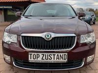 Gebraucht Skoda Superb 140 PS (102 kW) 2010 Rot Limousine