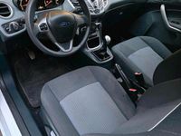 Gebraucht Ford Fiesta 60 PS (44 kW) 2010 Weiß Kleinwagen