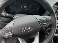 gebraucht Hyundai i30 YES! 1,4 Liter 8x Bereift Alufelgen