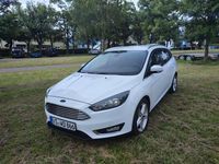 Gebraucht Ford Focus Titanium 120 PS (88 kW) 2015 Weiß Limousine