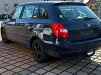 Gebraucht Skoda Fabia 90 PS (66 kW) 2011 Blau Kleinwagen