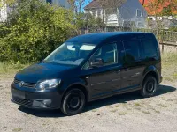 Second-hand VW Caddy 102 CP (75 kW) 2013 Negru Monovolum