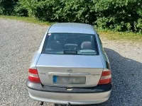 Gebraucht Opel Vectra 115 PS (84 kW) 1997 Silber Limousine