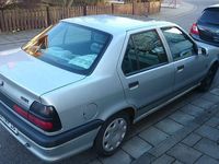 Gebraucht Renault R9 102 PS (75 kW) 1995 Grau Limousine