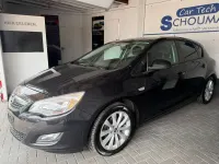 Gebraucht Opel Astra 140 PS (102 kW) 2012 Schwarz Limousine