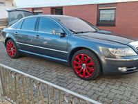 Second-hand VW Phaeton 239 CP (175 kW) 2008 Gri Berlinǎ