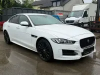 Gebraucht Jaguar XE R-Sport 179 PS (131 kW) 2016 Weiß Limousine