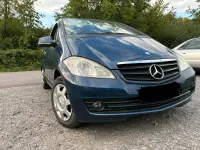 Gebraucht Mercedes A160 95 PS (69 kW) 2011 Blau Kleinwagen