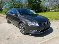 Second-hand VW Passat 140 CP (102 kW) 2014 Maro Berlinǎ