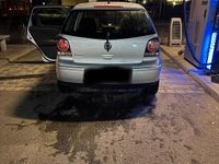 Gebraucht VW Polo 60 PS (44 kW) 2008 Grau Kleinwagen