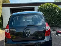 Gebraucht Hyundai i10 Edition 69 PS (50 kW) 2013 Schwarz Kleinwagen