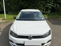 Gebraucht VW Polo Trendline 80 PS (58 kW) 2019 Weiß Kleinwagen