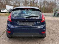 Gebraucht Ford Fiesta Trend 82 PS (60 kW) 2011 Blau Kleinwagen