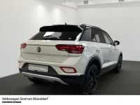 Gebraucht VW T-Roc Style 150 PS (110 kW) 2023 Grau SUV