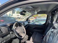 Gebraucht Peugeot e-Expert 100 kW (136 PS) 2025 Grau Van
