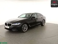 Gebraucht BMW 520 Performance 190 PS (139 kW) 2022 Black sapphire Limousine