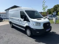 Gebraucht Ford Transit Trend 131 PS (96 kW) 2022 Weiß Van / Kleinbus