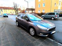 Gebraucht Ford Focus Titanium 125 PS (91 kW) 2015 Grau Limousine