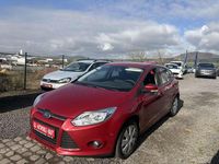 Gebraucht Ford Focus Trend 105 PS (77 kW) 2011 Candyrot metallic Kleinwagen