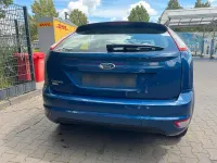 Begagnad Ford Focus Ambiente 101 HK (74 kW) 2008 Blå Sedan