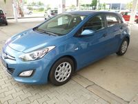 Gebraucht Hyundai i30 Classic 99 PS (72 kW) 2012 Blau metallic Limousine