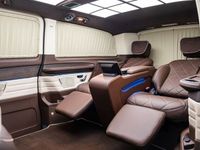 Gebraucht Mercedes V300 237 PS (174 kW) 2024 Schwarz Van / Kleinbus