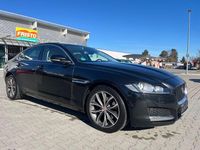 Gebraucht Jaguar XF Prestige 179 PS (131 kW) 2015 Schwarz Limousine