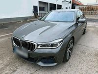 Gebraucht BMW 730 M Sport 265 PS (194 kW) 2016 Grau Limousine