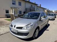 Gebraucht Renault Clio III Dynamique 111 PS (81 kW) 2006 Silber Limousine