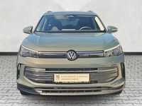 Neu VW Tiguan Life 150 PS (110 kW) 2025 Grün SUV