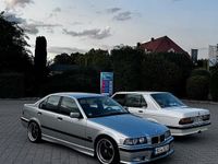Gebraucht BMW 323 180 PS (132 kW) 1996 Silber Limousine
