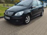 Używany Mercedes B200 Edition 140 KM (102 kW) 2007 Czarny Minivan