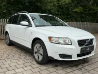 Gebraucht Volvo V50 109 PS (80 kW) 2009 Weiß Kombi