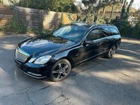 Gebraucht Mercedes E220 170 PS (125 kW) 2011 Schwarz Kombi
