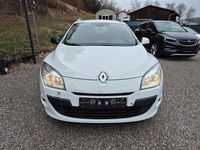 Gebraucht Renault Mégane III 106 PS (77 kW) 2012 Weiß Limousine