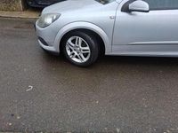 Gebraucht Opel Astra Edition 105 PS (77 kW) 2007 Starsilber iii m2 (metallic) Limousine