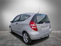 Gebraucht Mercedes A150 95 PS (69 kW) 2007 Polarsilber  metalliclack Kleinwagen