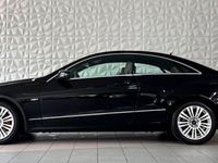 Gebraucht Mercedes E350 292 PS (214 kW) 2011 Schwarz