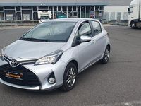 Gebraucht Toyota Yaris Comfort 99 PS (72 kW) 2016 Silber Limousine