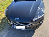 Gebraucht Ford Kuga Titanium 150 PS (110 kW) 2020 Schwarz SUV