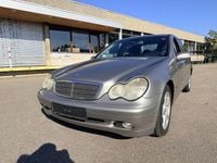 Gebraucht Mercedes C180 143 PS (105 kW) 2004 Cubanitsilber  metallic Limousine